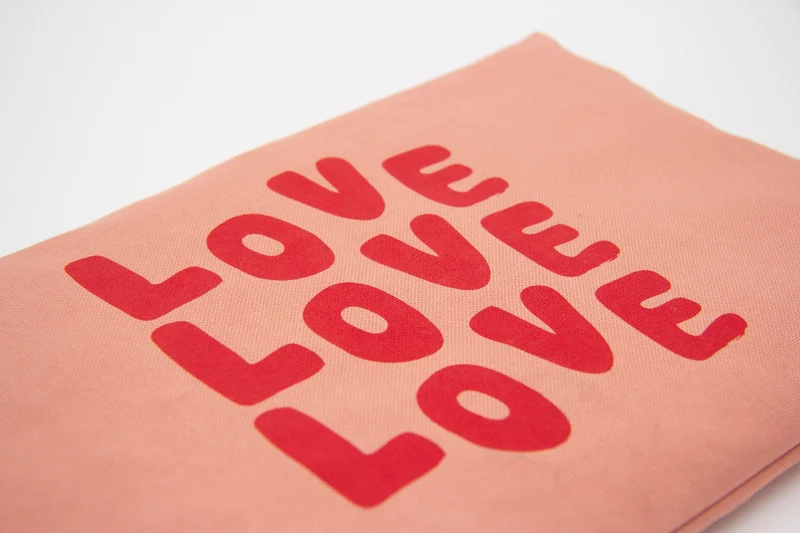 Kirschkernkissen 30x20cm, "Love Love Love", Blush