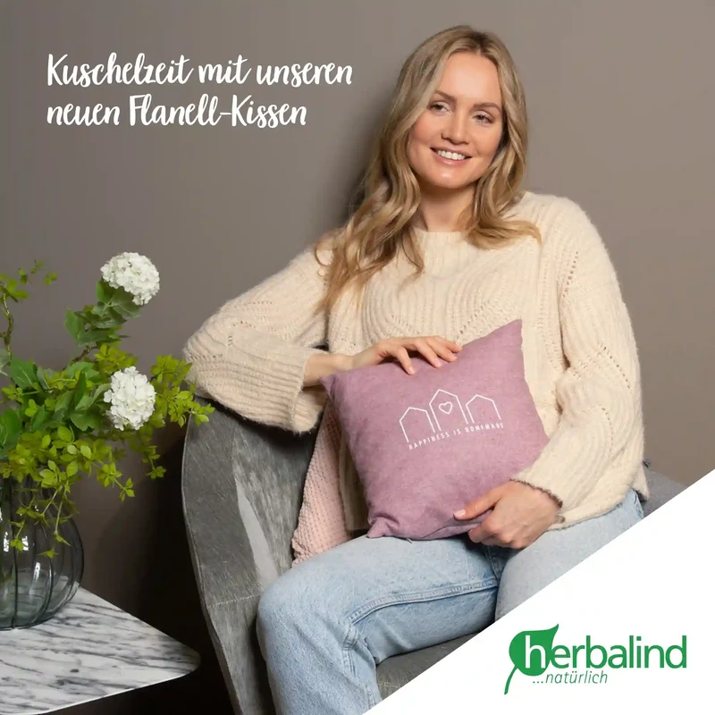Zirbenkissen 30x30cm, "happiness is homemade", Flanell Brombeer