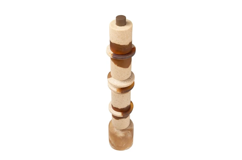 Casa Padrino Luxus Deko Objekt Cremeweiß / Braun Ø 11 x H. 62,7 cm - Hohe Skulptur Strata aus Kunstharz und Sand - Luxus Deko Accessoires
