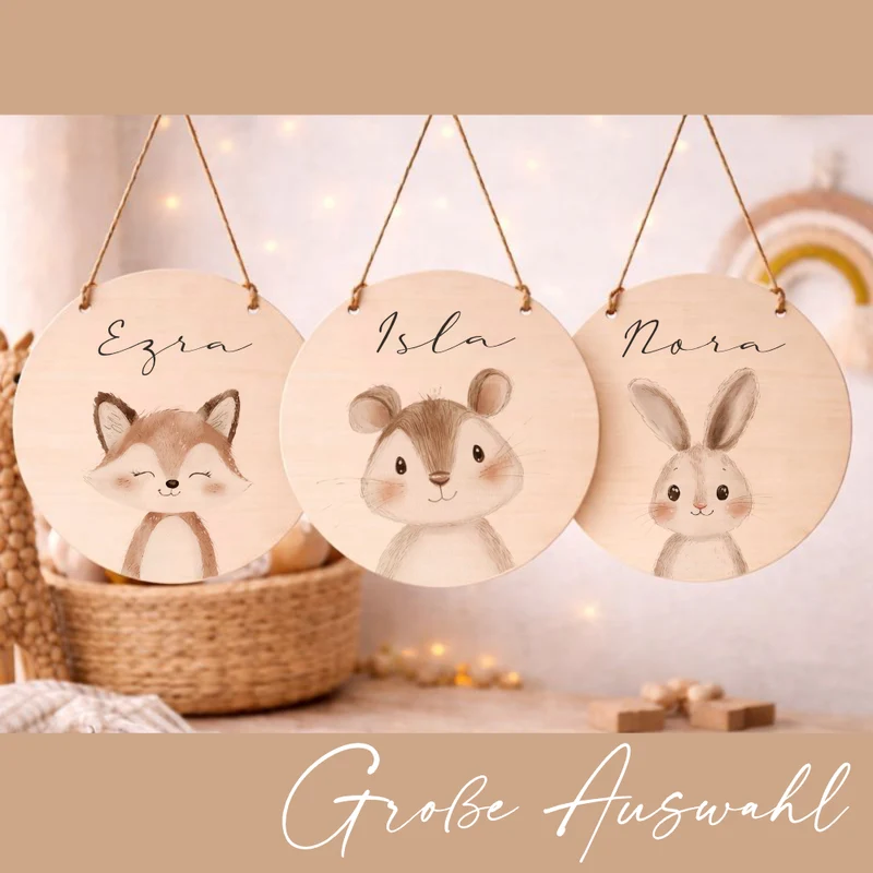 Personalisiertes Holzschild für Kinderzimmer – Türschild aus Holz mit Name & Tiermotiv – Geschenk zur Geburt & Taufe