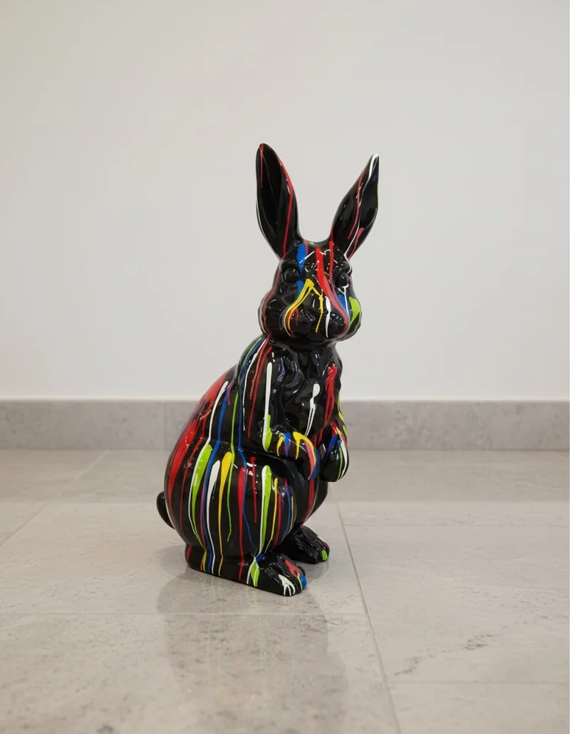 Casa Padrino Luxus Deko Skulptur Hase Kaninchen Trash H. 220 cm - Riesige Gartenskulptur - Lebensgroße Skulptur - XXL Deko Skulptur - XXL Deko Figur