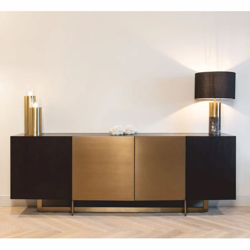 Casa Padrino Luxus Sideboard mit 4 Türen Schwarz / Messing 220 cm - Luxus Möbel - Luxus Interior