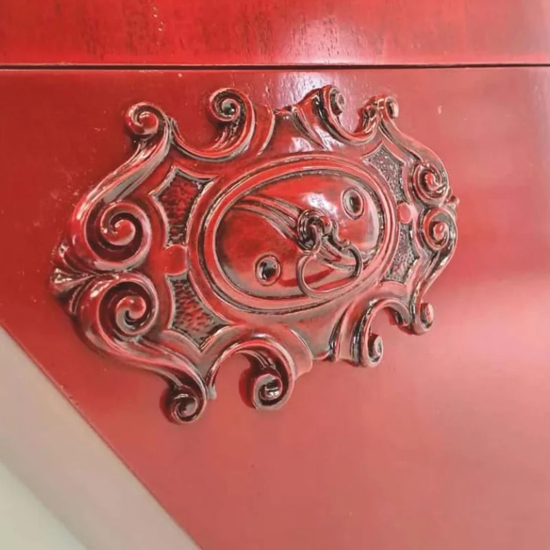 Casa Padrino Luxus Barock Schrank in Herzform Rot / Bunt H. 155 cm - Barock Möbel