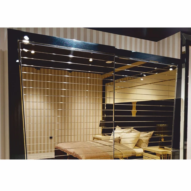 Casa Padrino Luxus Schlafzimmerschrank mit 2 Schiebetüren Schwarz / Gold 280 x H. 230 cm