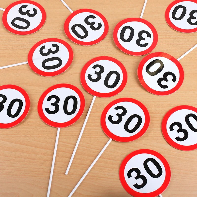 Verkehrsschilder mit 30 in Mini