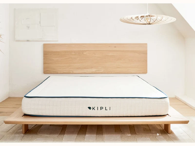 Lit plateforme en bois massif LIVIA