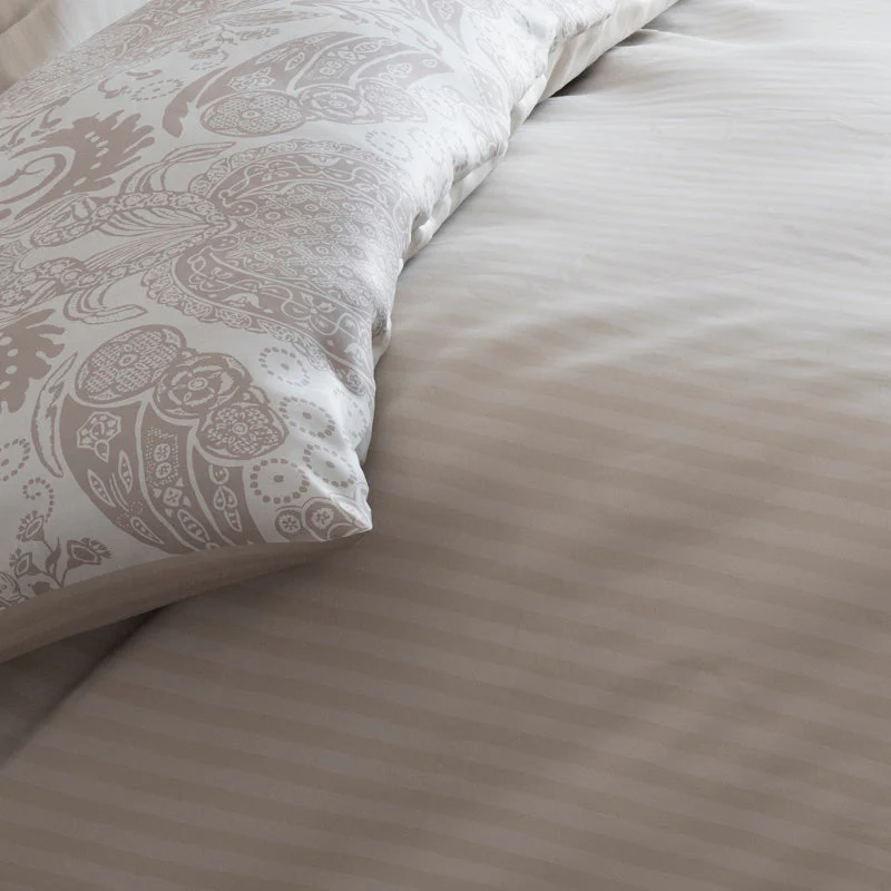 Housse de couette + taie(s) d'oreiller satin de coton - Arles taupe rayé