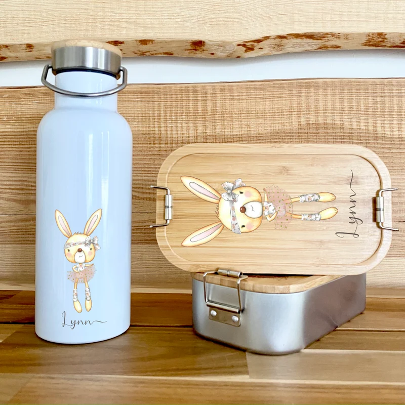 Trinkflasche mit Hasen u. Namen für Kinder | Personalisiertes Geschenk für Mädchen u. Jungen mit Häschen | 500 ml Isolierflasche aus Edelstahl mit Bambusdeckel | Als Set verfügbar mit Brotdose
