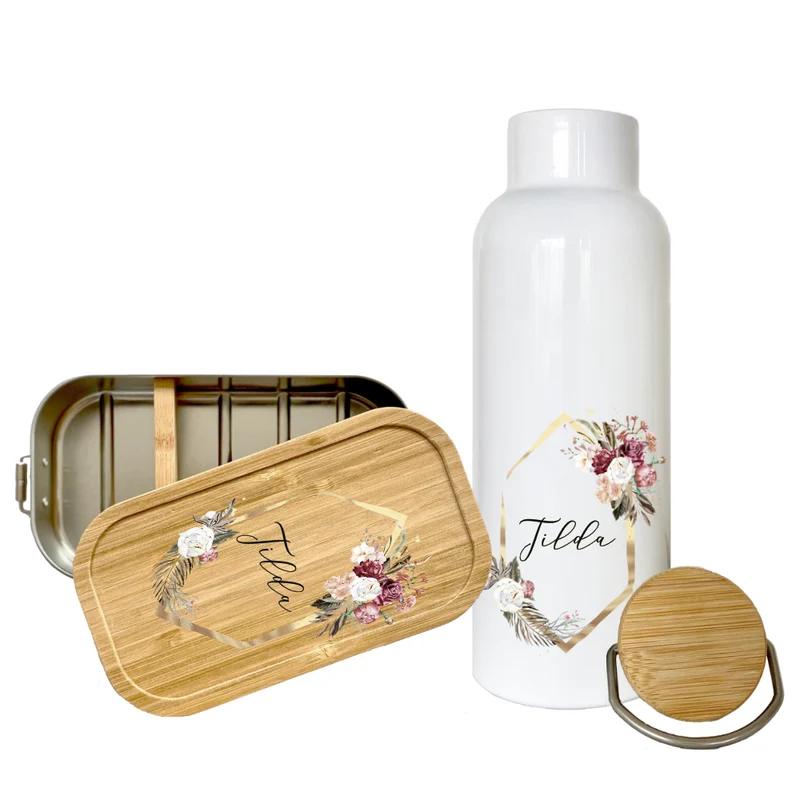 Trinkflasche mit Blumenkranz u. Namen im Boho Stil| Personalisiertes Geschenk | 500 ml Isolierflasche aus Edelstahl mit Bambusdeckel | Als Set verfügbar mit Brotdose