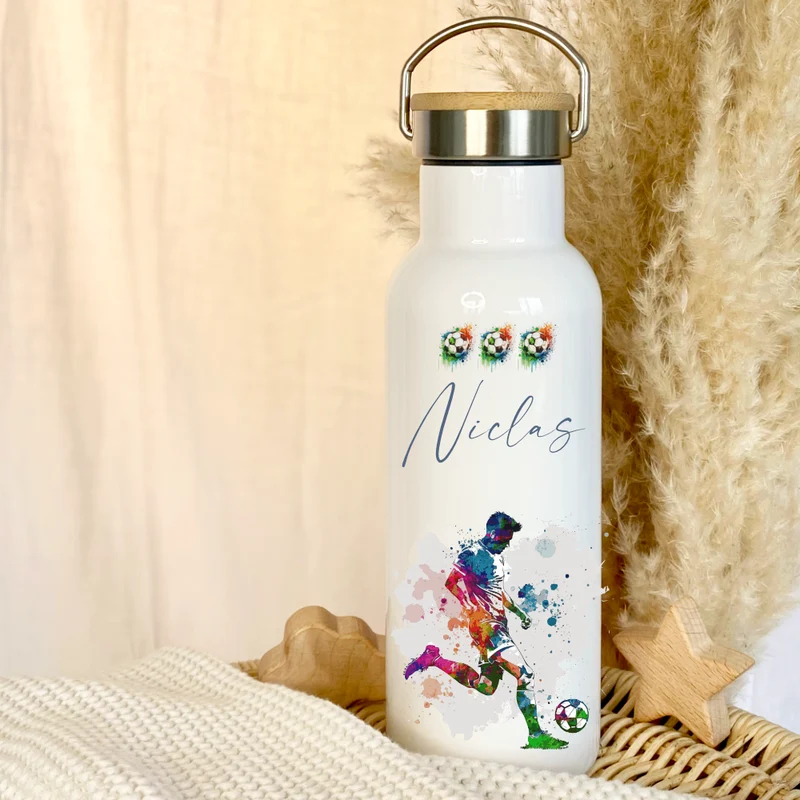 Personalisierte Kinder Trinkflasche "Fußballspieler" für Jungen mit Namen | Thermosflasche Fußballer aus Edelstahl für Teenager Kita Schule | 500ml