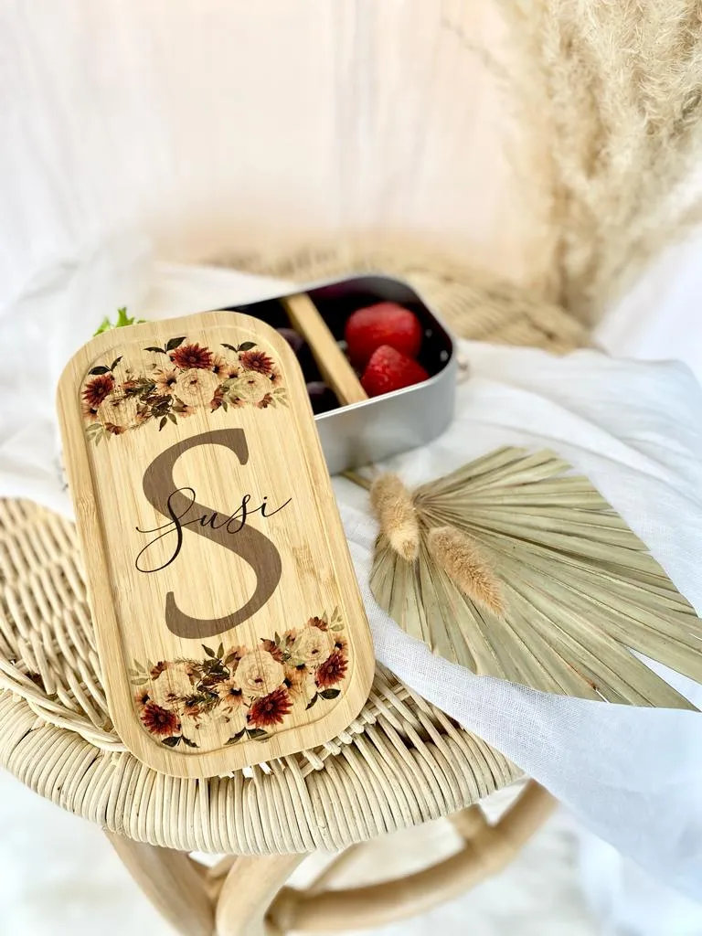 Brotdose "Monogram" mit Bambusdeckel und Namen für Frauen | Boho Lunchbox mit Buchstaben u. Namen | Personalisierte Geschenkidee fürs Büro, Freizeit, Reisen