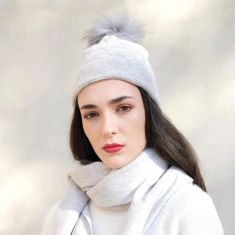 Bonnet à pompon cachemire - Gris claire