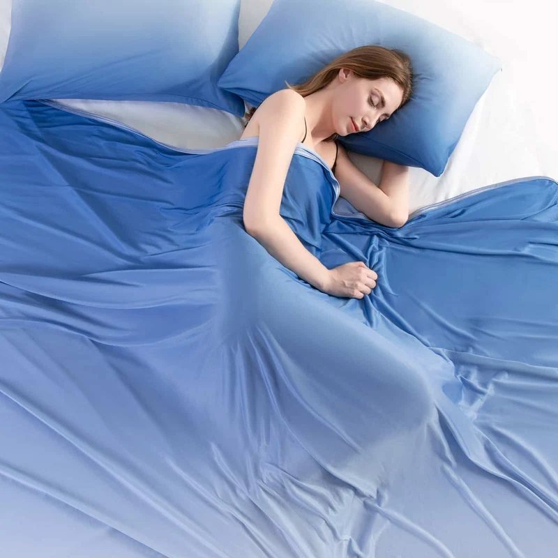 Q-Max > 0.5 Gradient Blue Cooling Blanket – Double-Sided, Breathable & Machine Washable