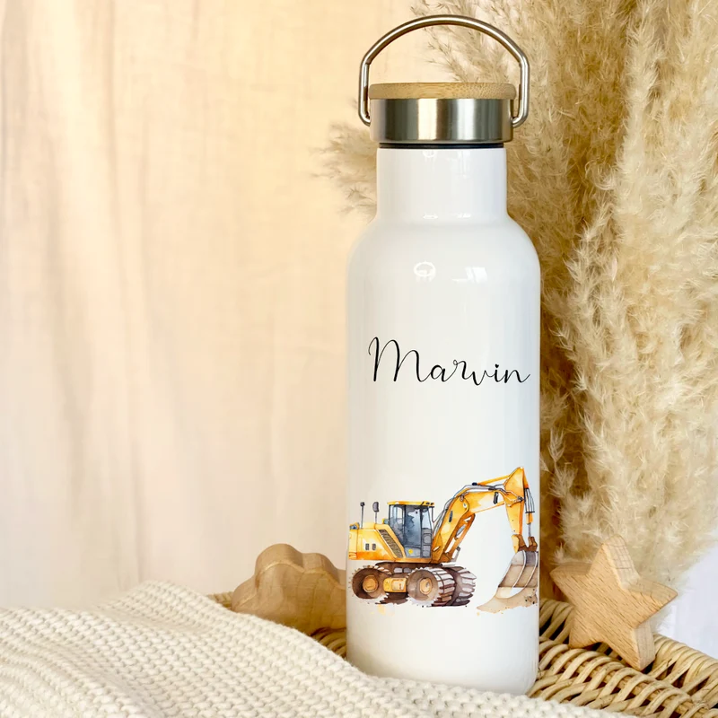 Personalisierte Kinder Trinkflasche "Bagger" für Jungen mit Namen | Thermosflasche Baufahrzeug aus Edelstahl mit Bambusdeckel für Kita | 500ml