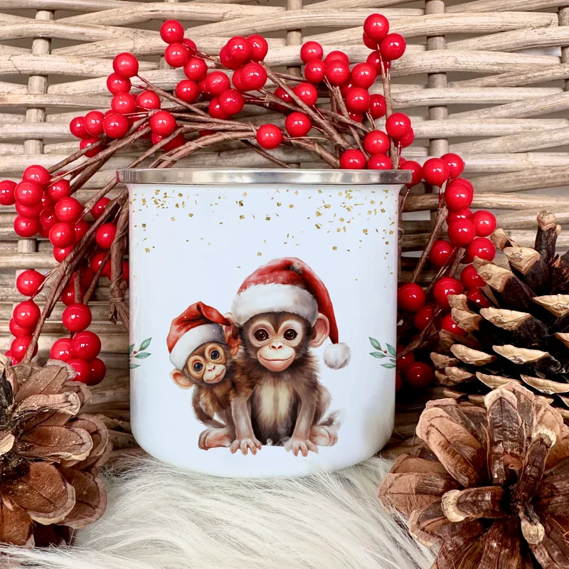 Weihnachtstasse "Affe" für Kinder | Tasse mit Namen personalisiert | Kinderbecher aus Emaille mit Weihnachtsmotiv | Weihnachtsgeschenk Nikolaus für Mädchen Jungen Teenager | 7 Produktvarianten zur Auswahl
