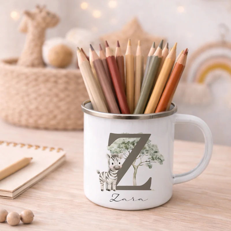 Personalisierte Emaille Tasse mit Namen & Buchstabe – Süße Safari Motive im Boho-Stil – Bruchsicherer Kinderbecher 300ml