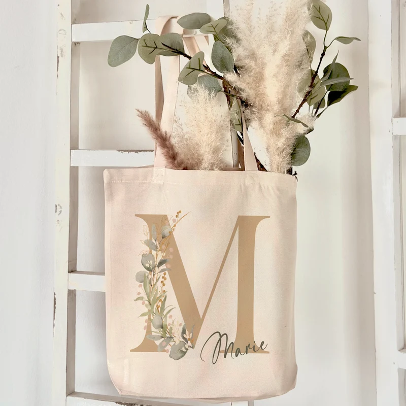 Personalisierter Stoffbeutel Eukalyptus mit Buchstaben u. Namen | Stofftasche mit Initialen für Frauen