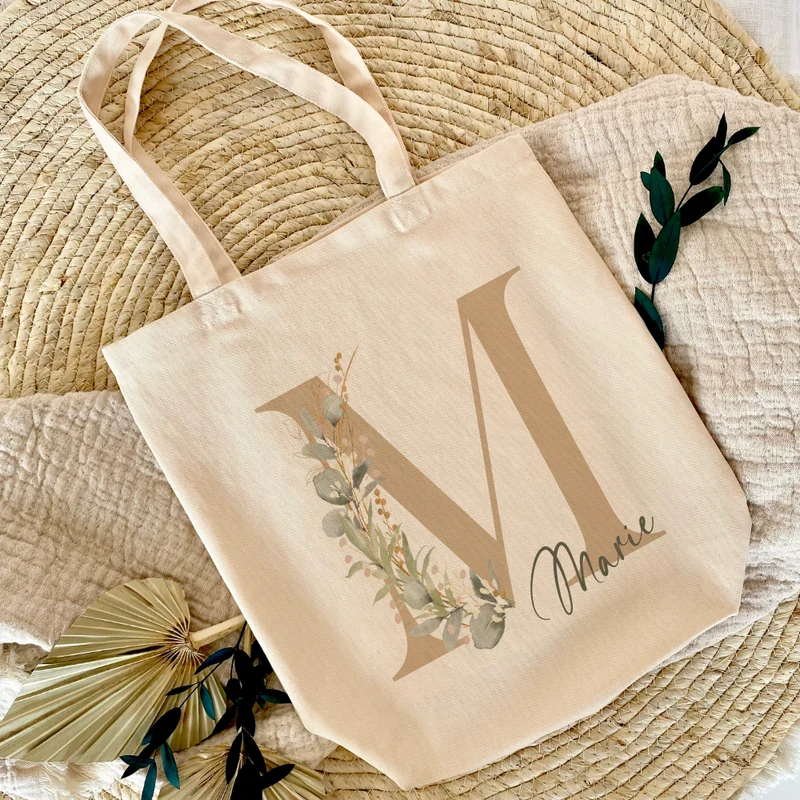 Personalisierter Stoffbeutel Eukalyptus mit Buchstaben u. Namen | Stofftasche mit Initialen für Frauen