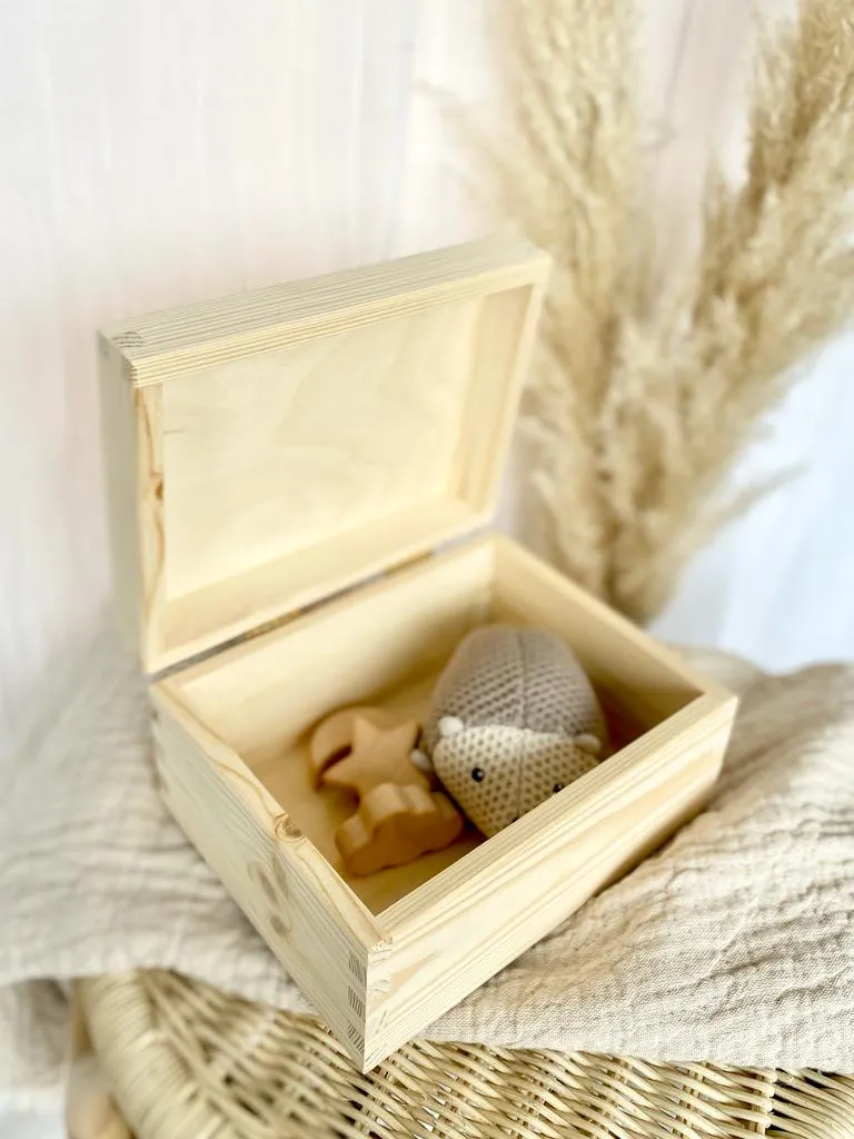 Personalisierte Erinnerungskiste für Babys zur Geburt und Taufe, Babygeschenk mit dem Namen