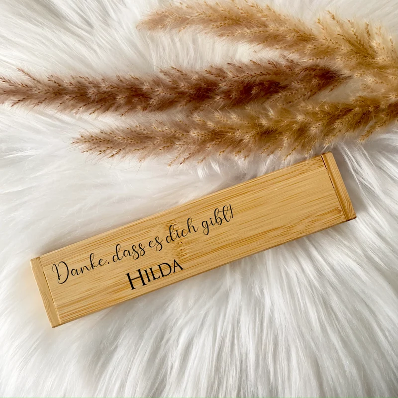 Personalisiertes Etui mit Kugelschreiber "Danke, dass es dich gibt!" mit dem Wunschnamen