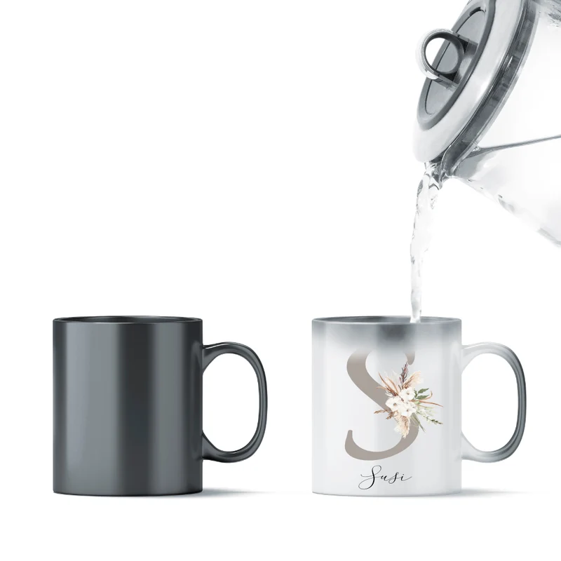 Zaubertasse Magic | Personalisierte Tasse mit Farbwechsel | Geschenk mit Namen u. Buchstaben | Kaffeetasse mit Monogramm für Sie