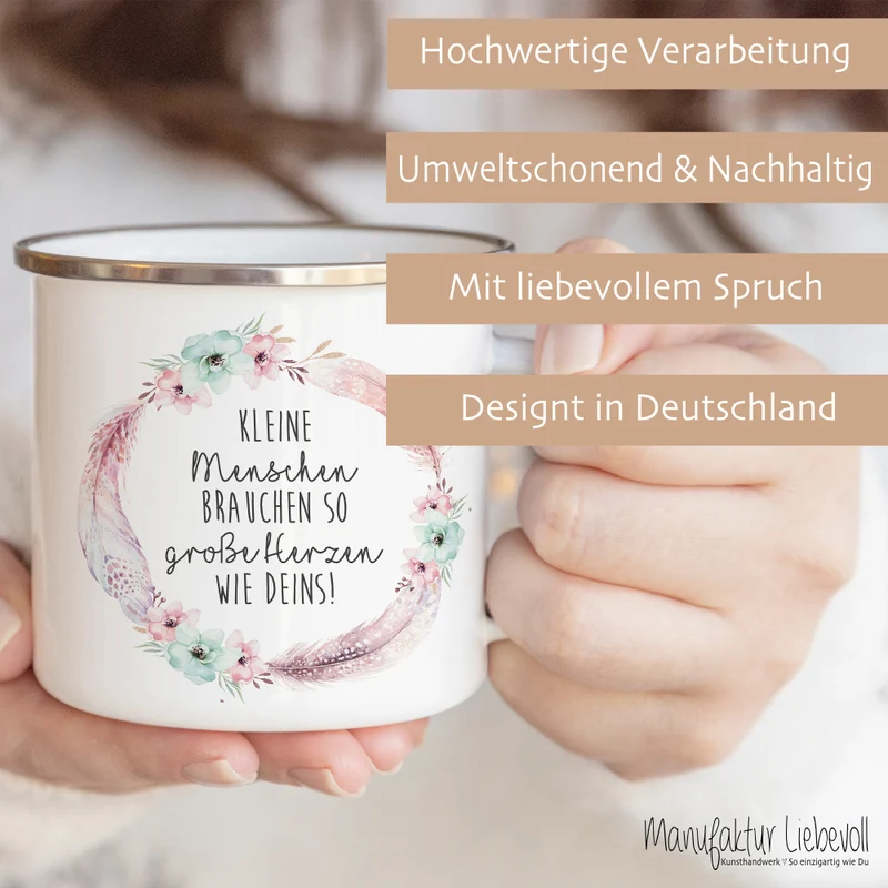 Tasse mit Spruch "Kleine Menschen brauchen so große Herzen" | Besondere Geschenkidee u. schönes Geschenk für Erzieherinnen, Lehrerinnen, Hebammen u. Krankenschwestern | Persönliches Dankeschön u. originelles Abschiedsgeschenk