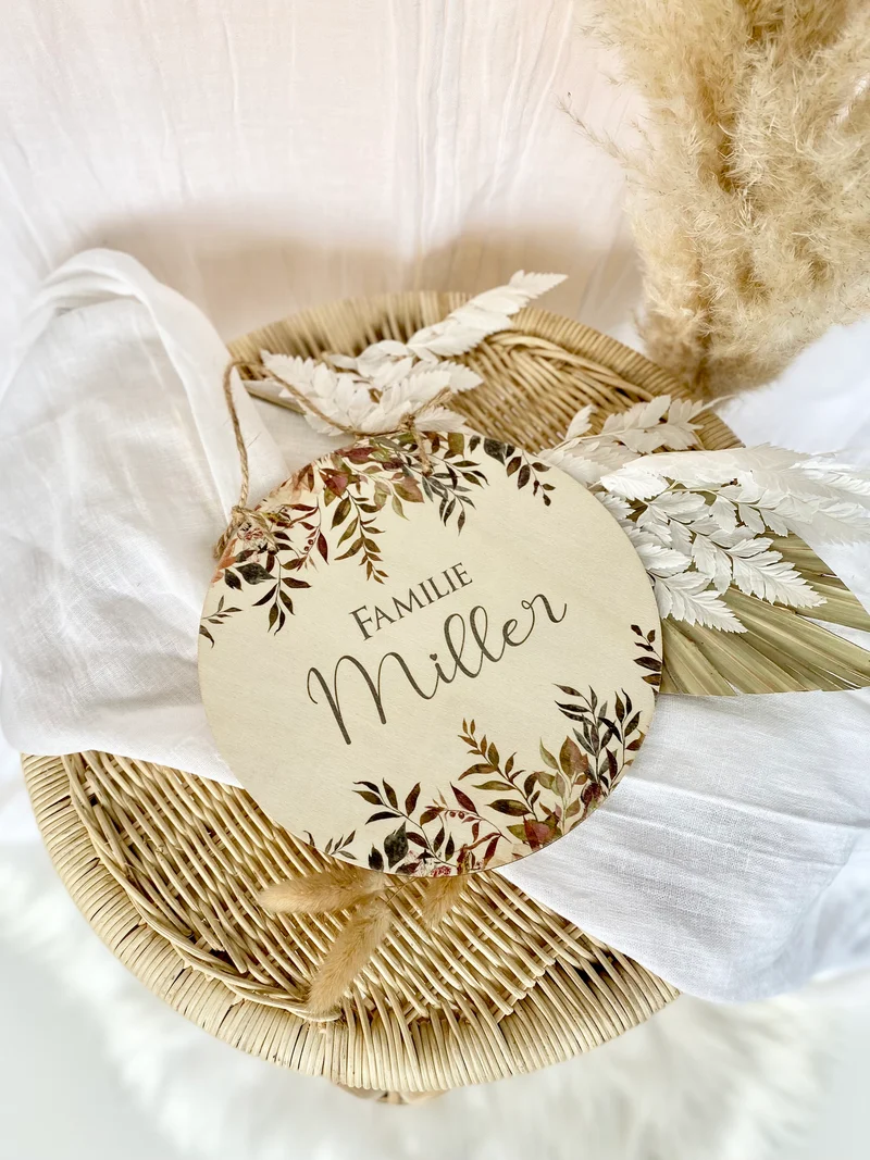 Personalisiertes Türschild aus Holz "Eukalyptus" | Besondere Dekoration für den Eingang und schöne Geschenkidee für Familien | 3 Motivvarianten zur Auswahl