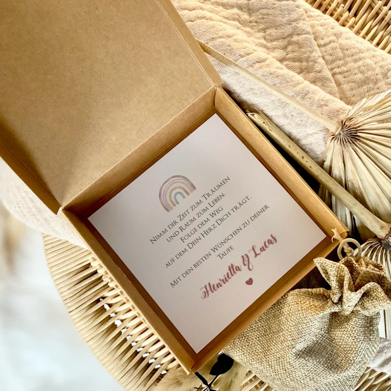 Personalisierte Geschenkschachtel Regenbogen für Mädchen, individuelles Geldgeschenk zur Taufe inkl. Jutebeutel I Manufaktur Liebevoll