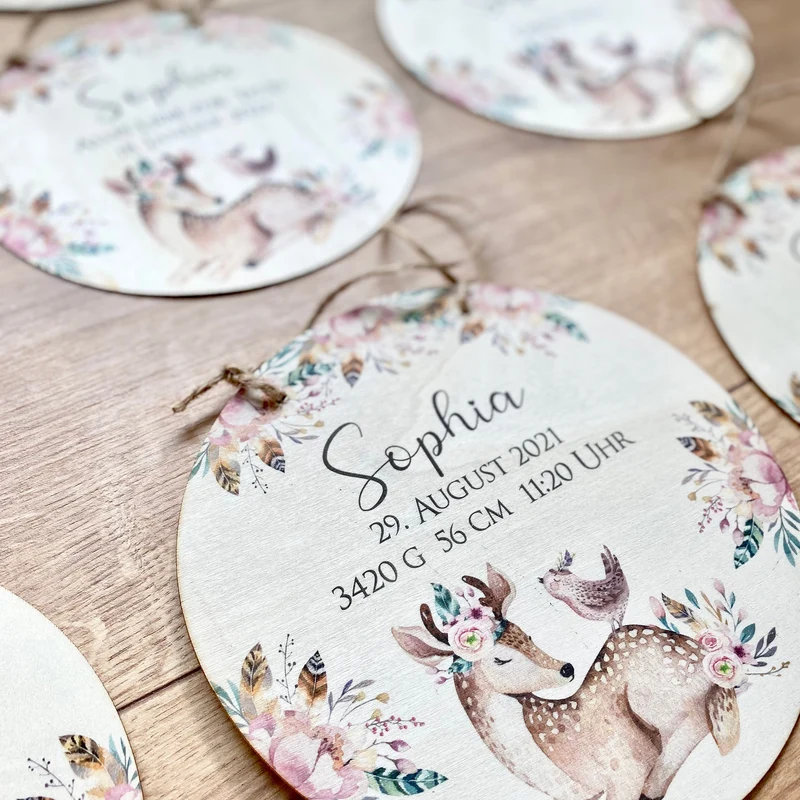 Holzschild mit Namen und Datum für das "Schulkind" zur Einschulung | Besonderes Geschenk zum Schulbeginn und schöne Deko zum Schulanfang | 2 Motivvarianten zur Auswahl