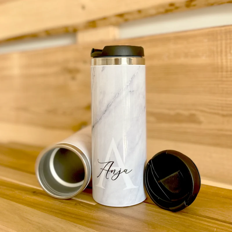Kaffee to go Thermobecher "Natural" für warme u. kalte Getränke unterwegs | stilvoller Thermobecher personalisiert mit dem Namen und Buchstaben | 5 Farbvarianten zur Auswahl