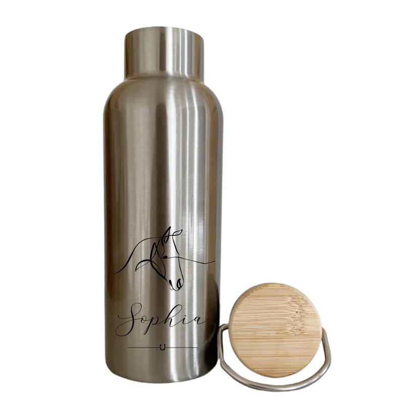 Trinkflasche aus Edelstahl "Pferd" mit Namen | Personalisierte Geschenkidee mit Namen für Pferdeliebhaber | 500 ml Isolierflasche aus Edelstahl mit Bambusdeckel | 2 Farbvarianten zur Auswahl