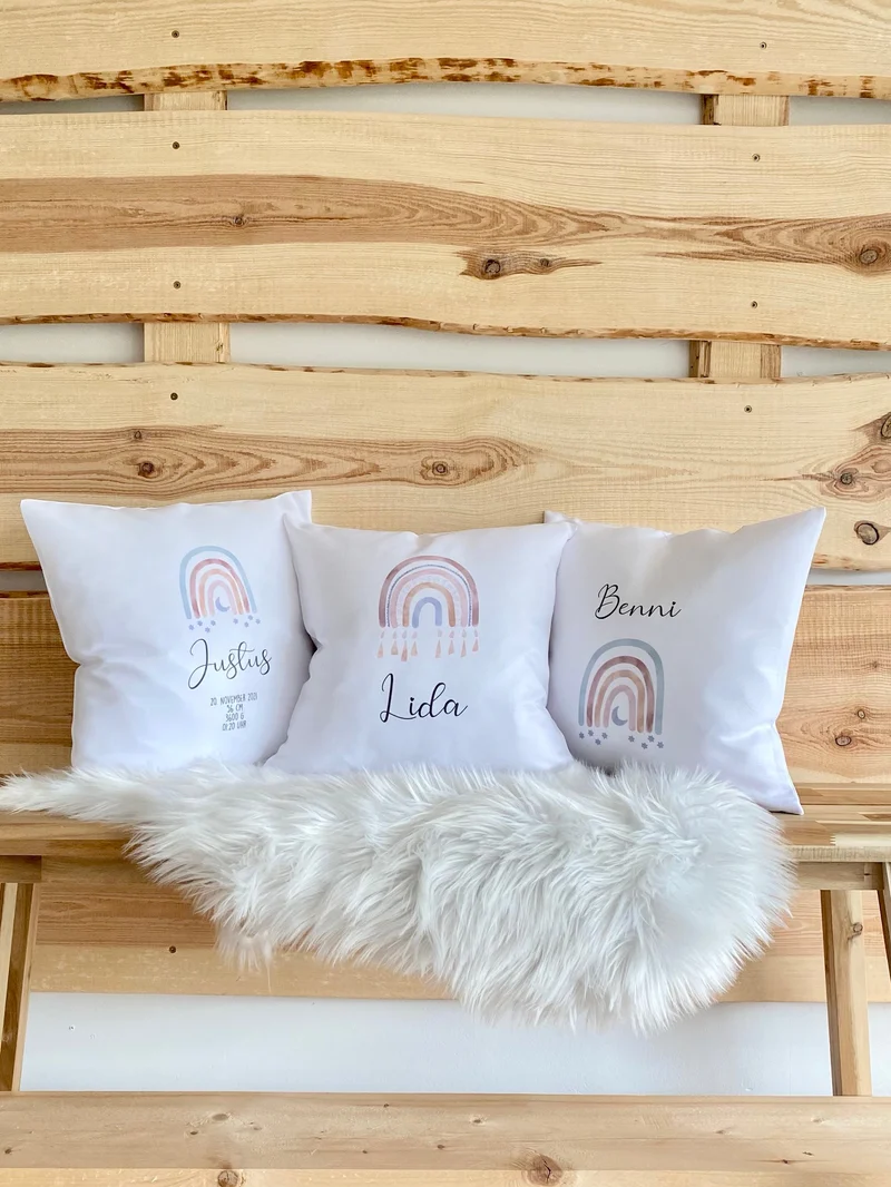 Besonderes Kissen für Babys und Kinder | Geburtskissen “Regenbogen" mit den Geburtsdaten | Personalisiertes Geschenk zur Geburt und Taufe | 5 Motivvarianten zur Auswahl