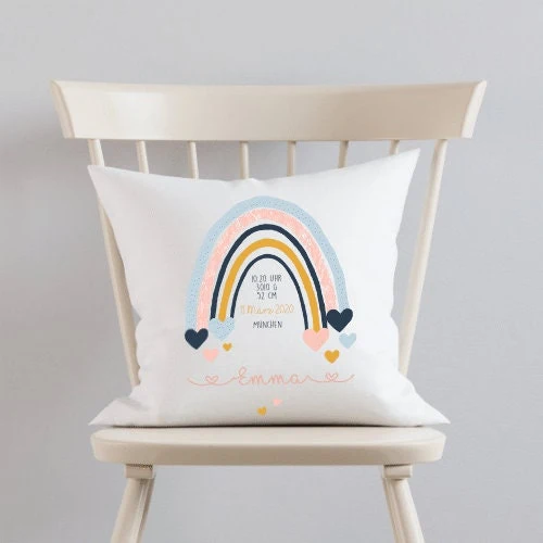 Schönes Babykissen "Regenbogen" zur Geburt u. Taufe | Handgefertigt mit dem Namen des Babys | Babygeschenk mit Gewicht, Uhrzeit, Name, Ort und Geburtsdatum | 2 Farbvarianten zur Auswahl