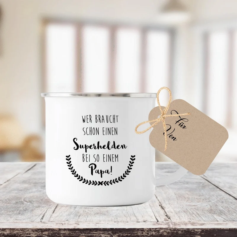 Tasse "Wer braucht schon einen Superhelden bei so einem Papa!" | Originelles Geschenk für Väter | Perfekt zum Vatertag und vielen weiteren Anlässen