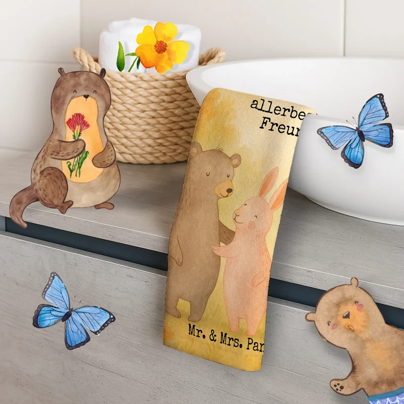 Gästehandtuch Bär und Hase Umarmen Design