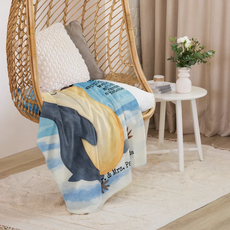Sherpa Kuscheldecke Pinguin marschieren Design
