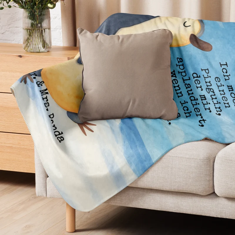Sherpa Kuscheldecke Pinguin marschieren Design