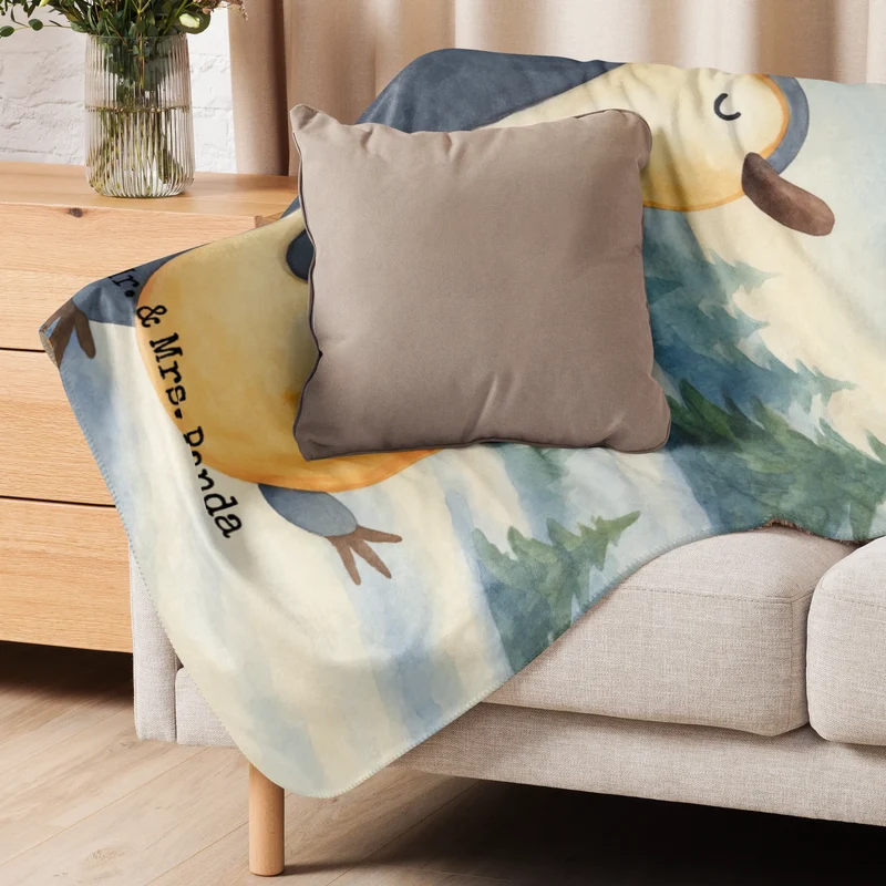 Sherpa Kuscheldecke Pinguin marschieren Design