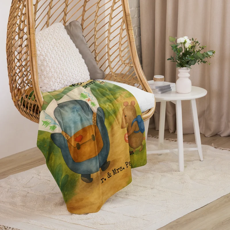 Sherpa Kuscheldecke Pinguin & Maus Wanderer Design