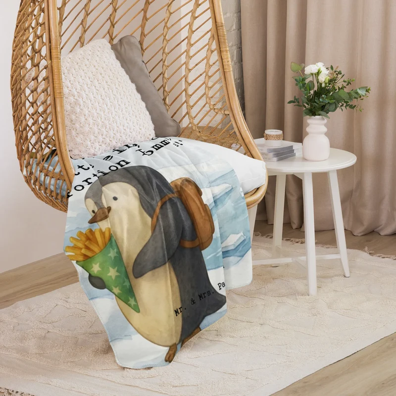 Sherpa Kuscheldecke Pinguin Pommestüte Design