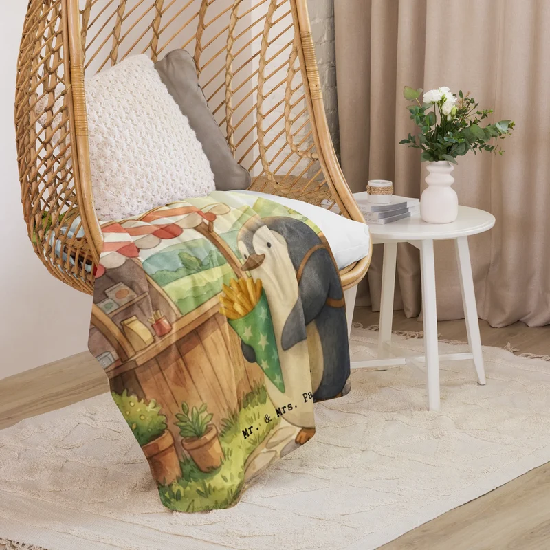 Sherpa Kuscheldecke Pinguin Pommestüte Design