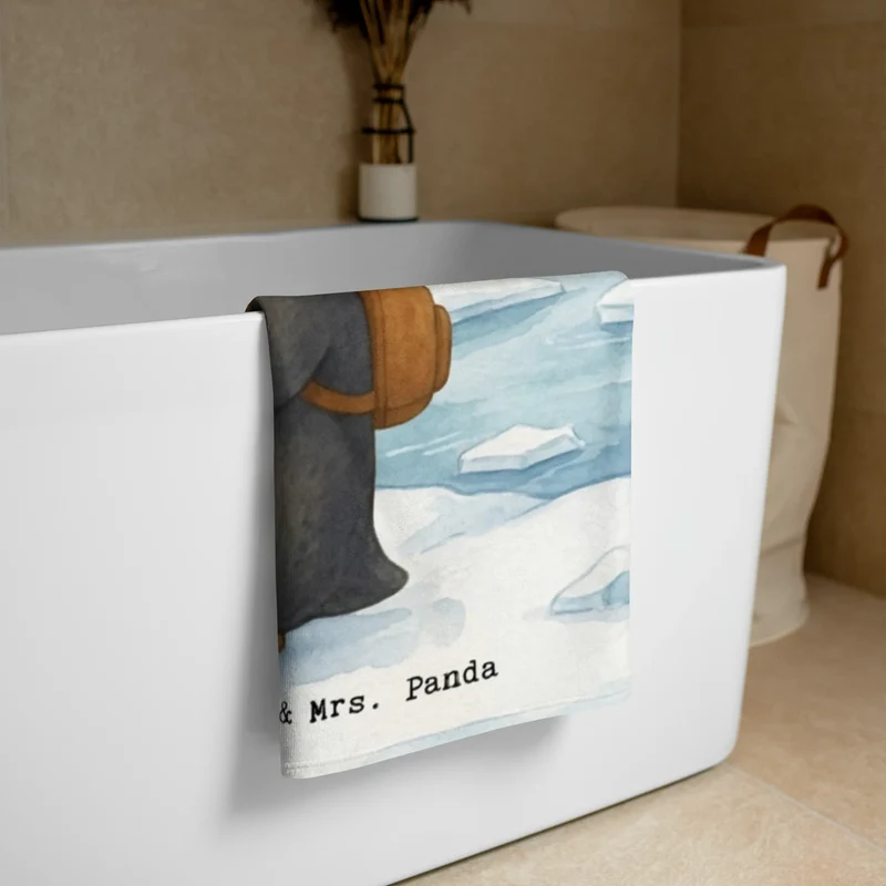 XL Badehandtuch Pinguin Pommestüte Design