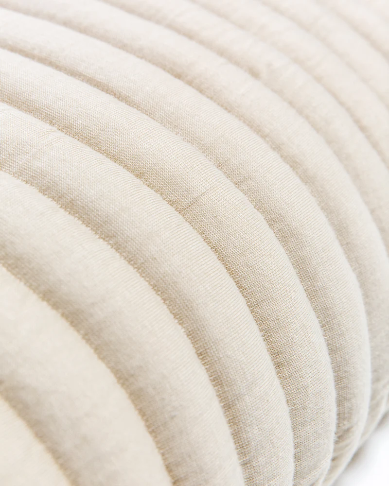 bedMATE Cushion Cover Puffy Beige