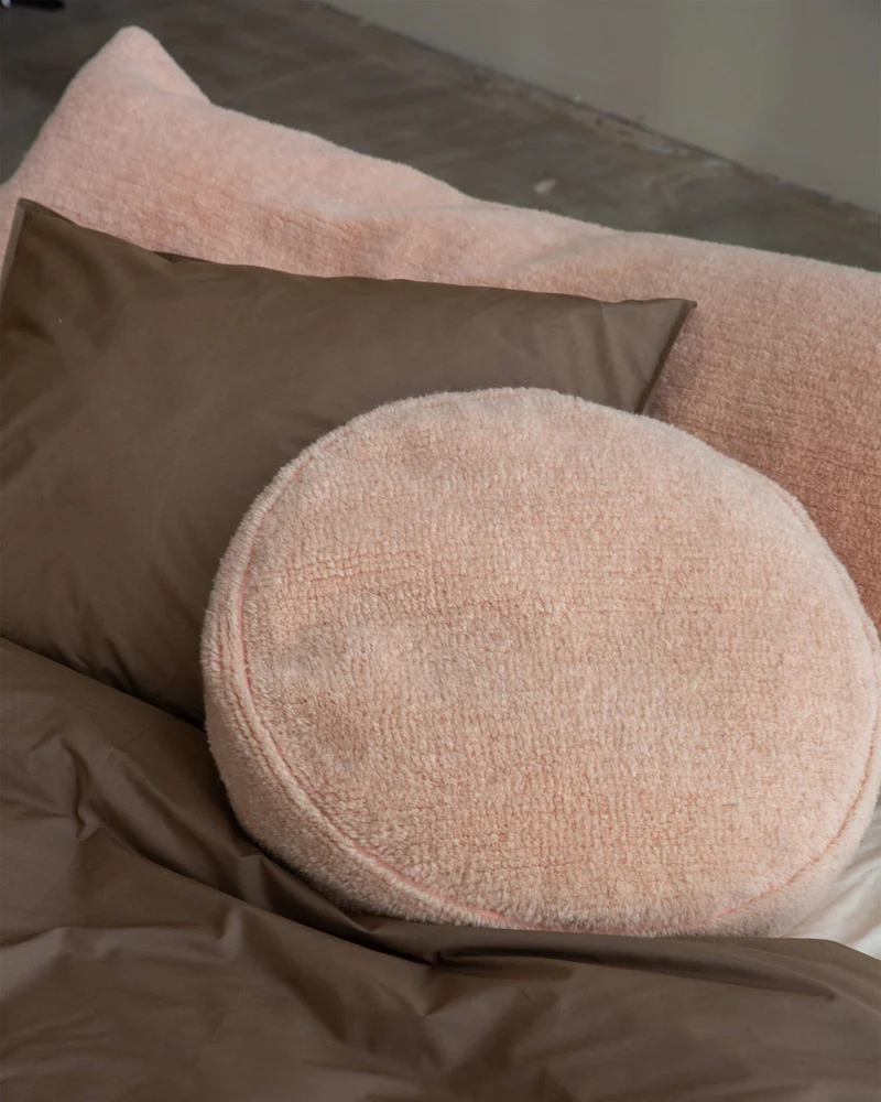 bigDOT Cushion Cover Furry Blush