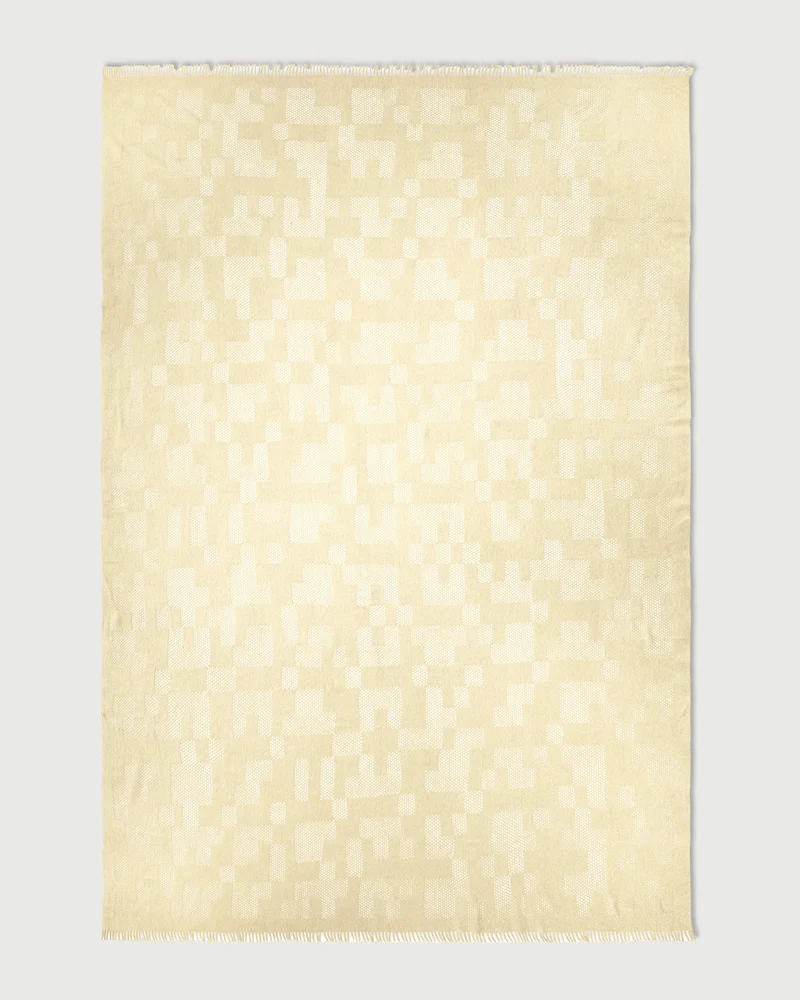 Bedspread Mesh Buttercream